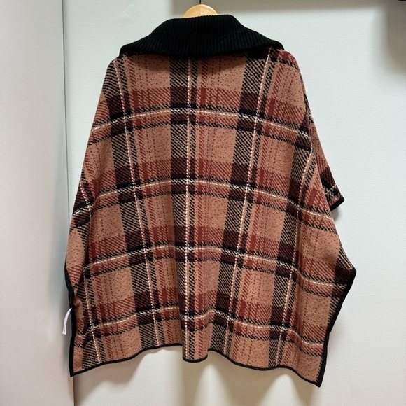 Tahari Full Zip Up Cape Brown and Black Plaid Size L/XL - Picture 5 of 9